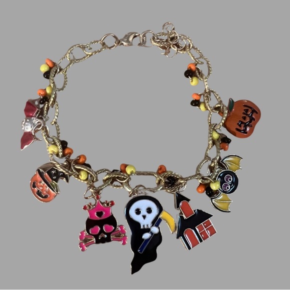 Jewelry - Charming Halloween Themed Bracelet